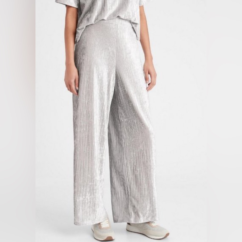 Banana Republic Silver Wide-Leg Crinkle Velvet Pants Size: Small
